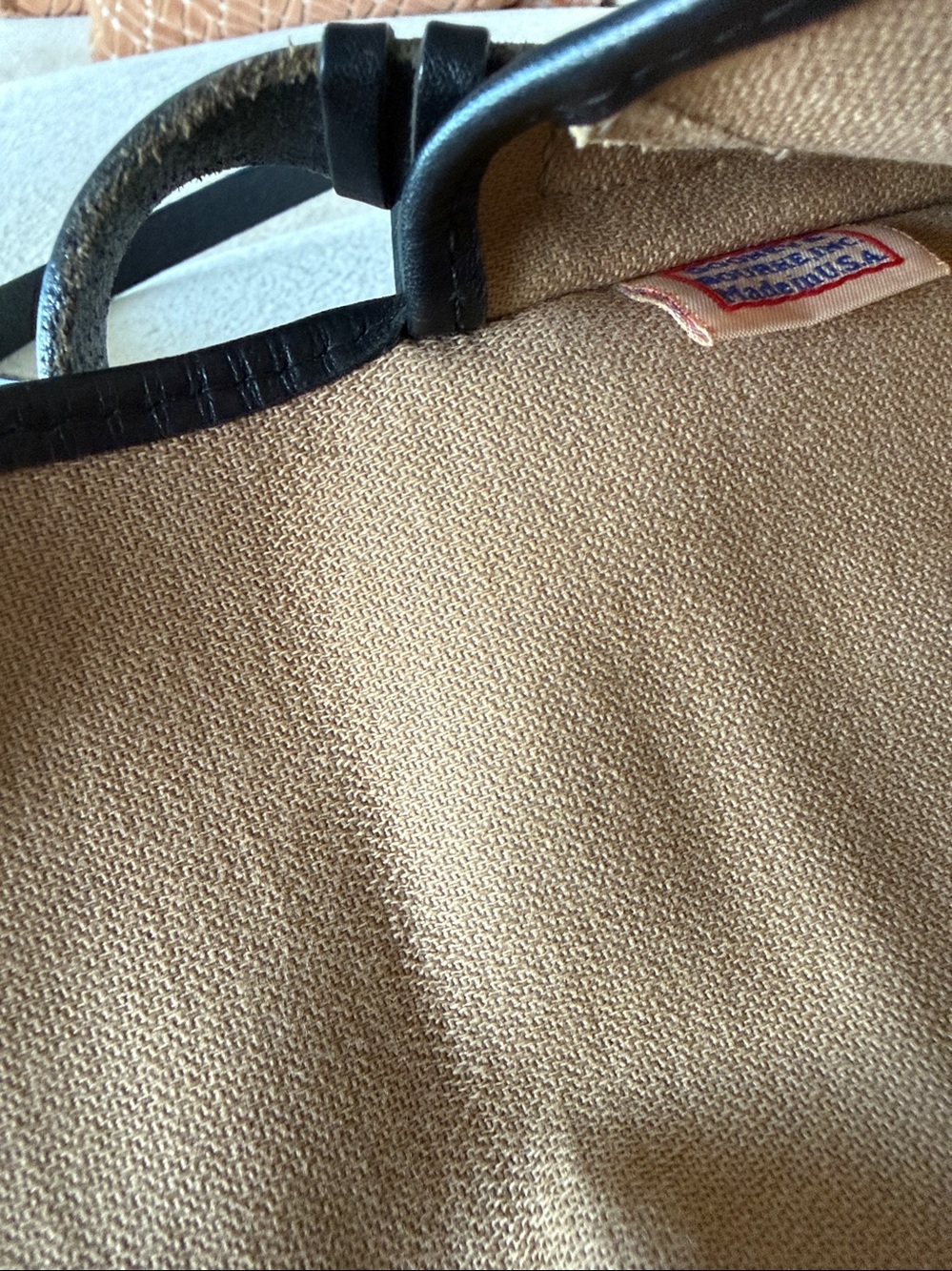 Dooney & Bourke Monogram Crossbody Bag in Black. Great condition - Picture 3 of 5